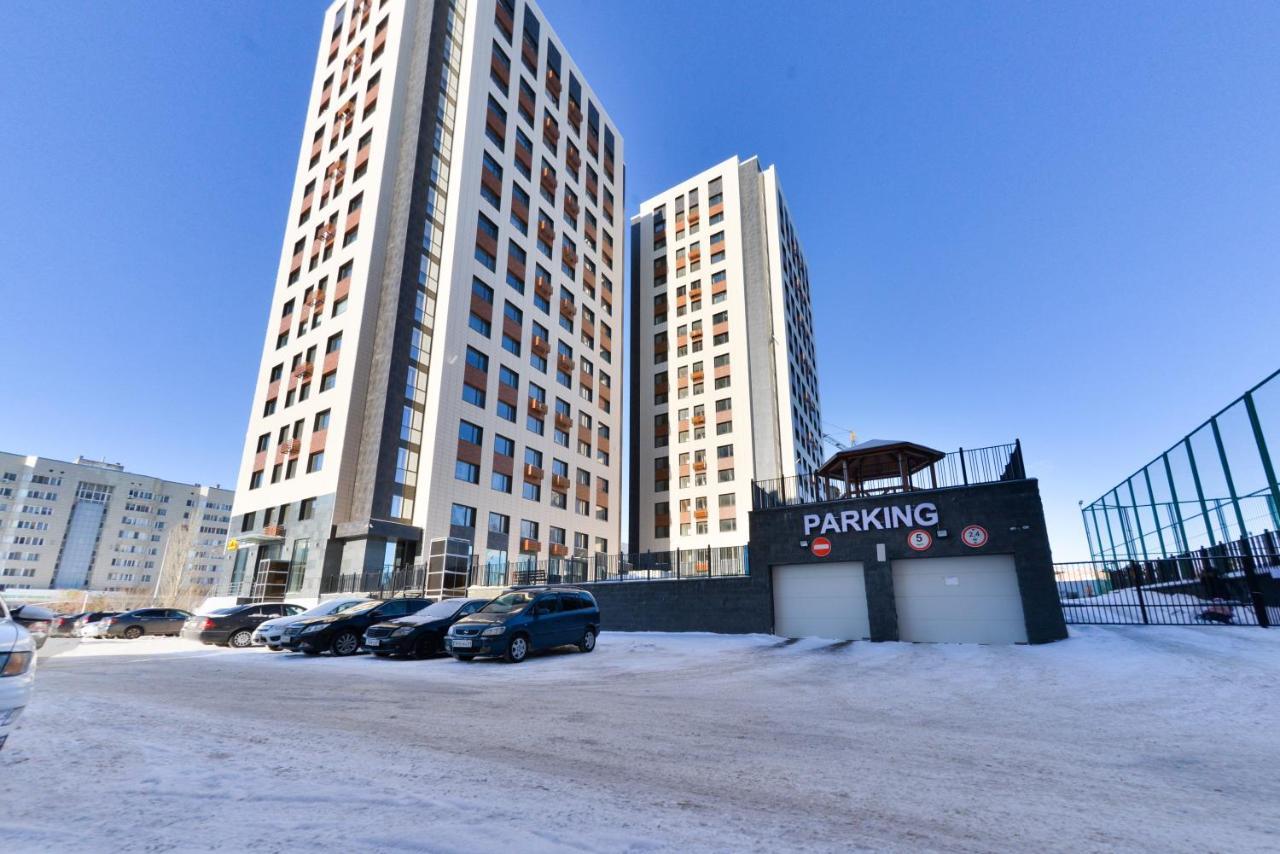 Ernaz Plus Apartments: Sauran-Towers Астана Екстериор снимка